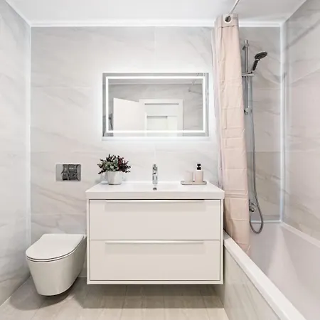 דירה Domillion 2bdr 2bath Lomas33 Cabopino Golf מארבלה